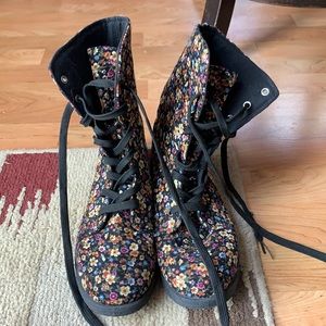 Ardene boots($10 or free with purchase)